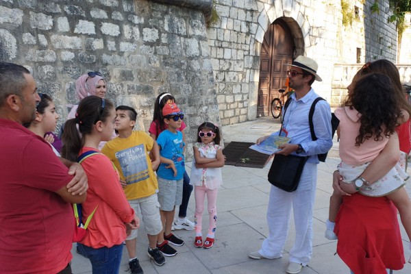 Turističko razgledavanje grada Zadra za azilante